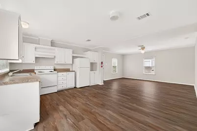 11918 Greensbrook Forest Drive, Houston, TX 77044 - Photo 16