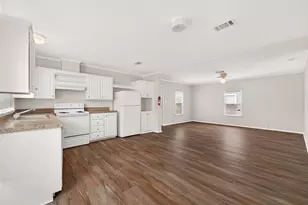11918 Greensbrook Forest Dr, Houston, TX 77044 - Photo 16