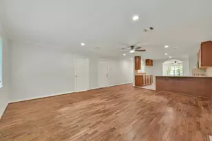 4725 9th St, Bacliff, TX 77518 - Photo 10