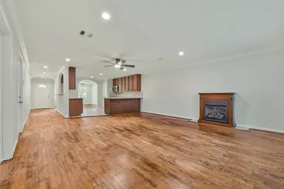 4725 9th Street #A, Bacliff, TX 77518 - Photo 6