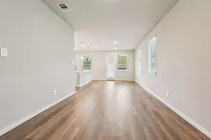 4222 Laurel Oak Cir, Missouri City, TX 77459 - Photo 2