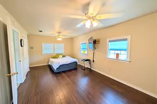 942 Surfview, Crystal Beach, TX 77650 - Photo 22