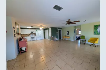 942 Surfview, Crystal Beach, TX 77650 - Photo 16