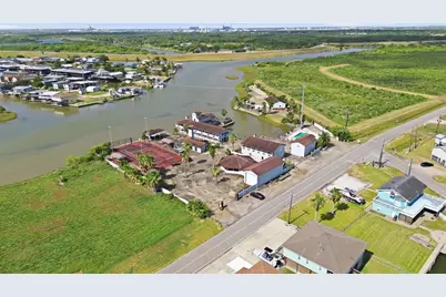 1500 Blue Water Drive, Freeport, TX 77541 - Photo 8