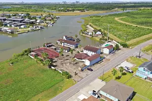 1500 Blue Water Dr, Freeport, TX 77541 - Photo 8