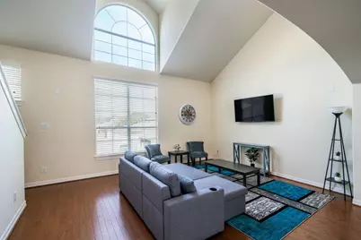 3210 Clearview Circle, Houston, TX 77025 - Photo 10