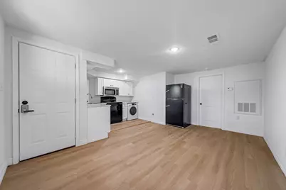 411 Avenue A #7, La Marque, TX 77568 - Photo 12