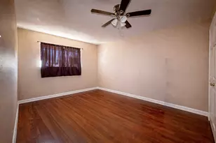 9723 Galaxy St, Houston, TX 77078 - Photo 4