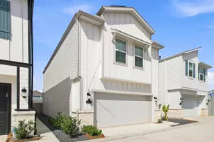2186 Shady Pier Dr, Kemah, TX 77565 - Photo 1