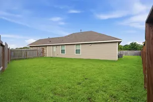 11178 N Lake Mist Ln, Willis, TX 77318 - Photo 12