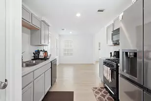 11178 N Lake Mist Ln, Willis, TX 77318 - Photo 6