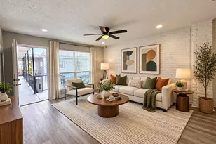 9711 Linkmeadow Ln, Houston, TX 77025 - Photo 1