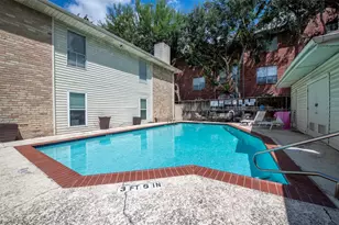 2300 Augusta Dr, Houston, TX 77057 - Photo 10