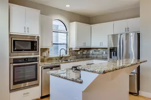 609 Lester St, Houston, TX 77007 - Photo 6