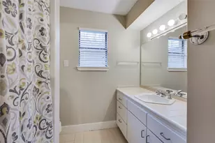 609 Lester St, Houston, TX 77007 - Photo 24