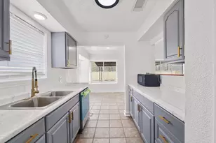 12539 Fern Forest Dr, Houston, TX 77044 - Photo 8