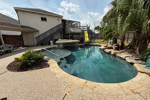 14818 Thomas Mill Ln, Sugar Land, TX 77498 - Photo 24
