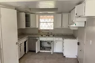 19847 County Rd 319, Brazoria, TX 77422 - Photo 6