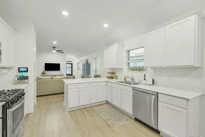 19384 Villa Mesa Drive, New Caney, TX 77357 - Photo 8