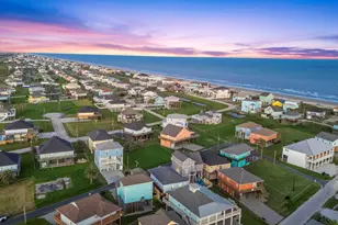 941 S Gateway, Crystal Beach, TX 77650 - Photo 42