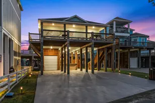 941 S Gateway, Crystal Beach, TX 77650 - Photo 6