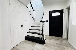 2323 Augusta Dr, Houston, TX 77057 - Photo 2