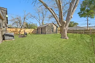 1509 Mulcahy St, Rosenberg, TX 77471 - Photo 18