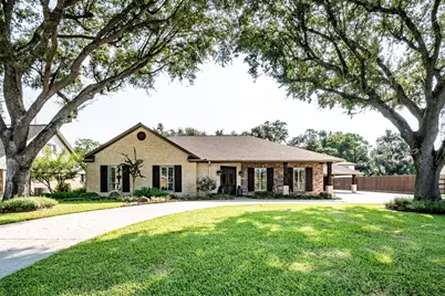 2613 Luella Avenue, Deer Park, TX 77536 - Photo 1