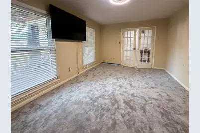 127 Begonia Street, Lake Jackson, TX 77566 - Photo 8