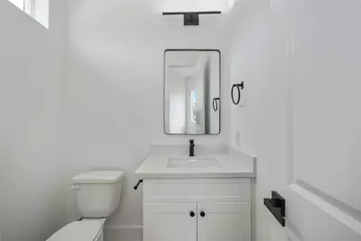 4804 Carmen Street #B, Houston, TX 77033 - Photo 12