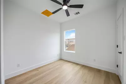 4804 Carmen Street #B, Houston, TX 77033 - Photo 16