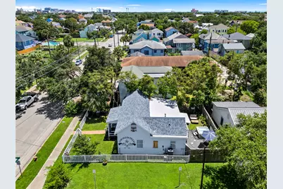 3327 Ursuline Street, Galveston, TX 77550 - Photo 34