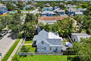 3327 Ursuline St, Galveston, TX 77550 - Photo 34