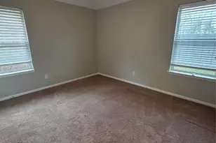 5226 Cottonwood Creek Ln, League City, TX 77573 - Photo 16