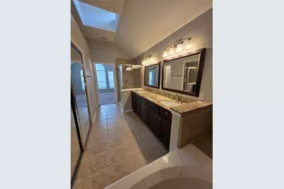 5226 Cottonwood Creek Lane, League City, TX 77573 - Photo 12