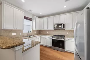 1432 W 24th St, Houston, TX 77008 - Photo 4