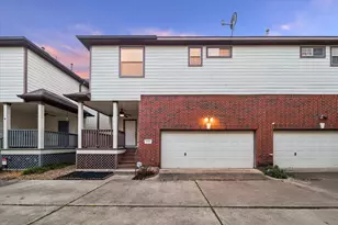 1432 W 24th St, Houston, TX 77008 - Photo 2