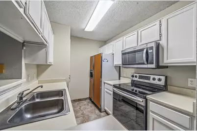 3770 Lovers Wood Lane #807, Houston, TX 77014 - Photo 16