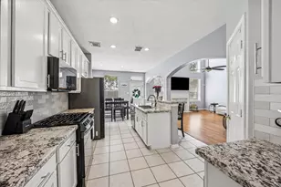 429 Blossomwood Dr, League City, TX 77573 - Photo 8
