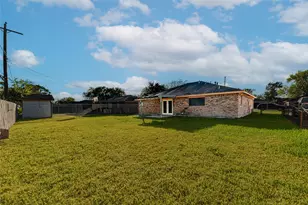 2021 Kingsdale Dr, Deer Park, TX 77536 - Photo 32