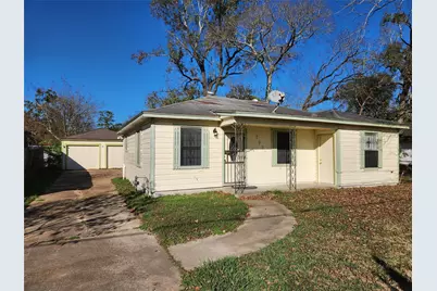 7937 Oak Knoll Lane, Houston, TX 77028 - Photo 1