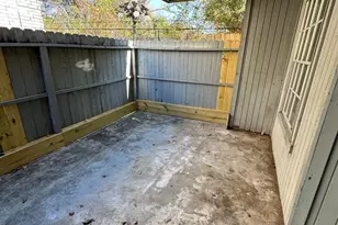 9797 Leawood Blvd, Houston, TX 77099 - Photo 16