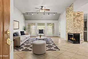 718 Fairfield Ave, La Porte, TX 77571 - Photo 4