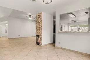 718 Fairfield Ave, La Porte, TX 77571 - Photo 8