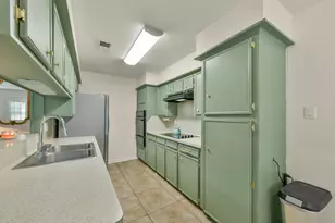 5705 Woodville Ln, Pearland, TX 77584 - Photo 10