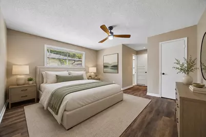 8015 Burning Hills Drive, Houston, TX 77071 - Photo 4