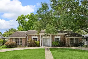 8015 Burning Hills Dr, Houston, TX 77071 - Photo 1