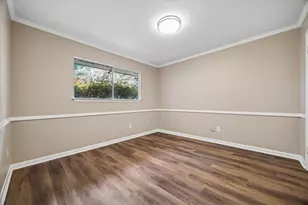 8015 Burning Hills Dr, Houston, TX 77071 - Photo 30