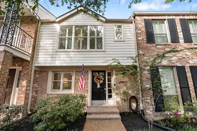 1126 Fountain View Drive #210, Houston, TX 77057 - Photo 1