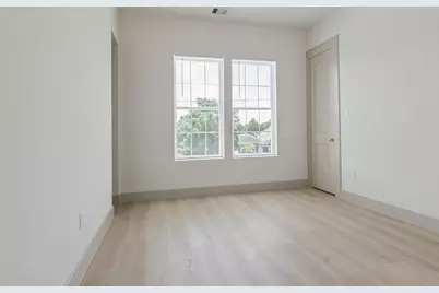721 Doverside Street, Houston, TX 77022 - Photo 12